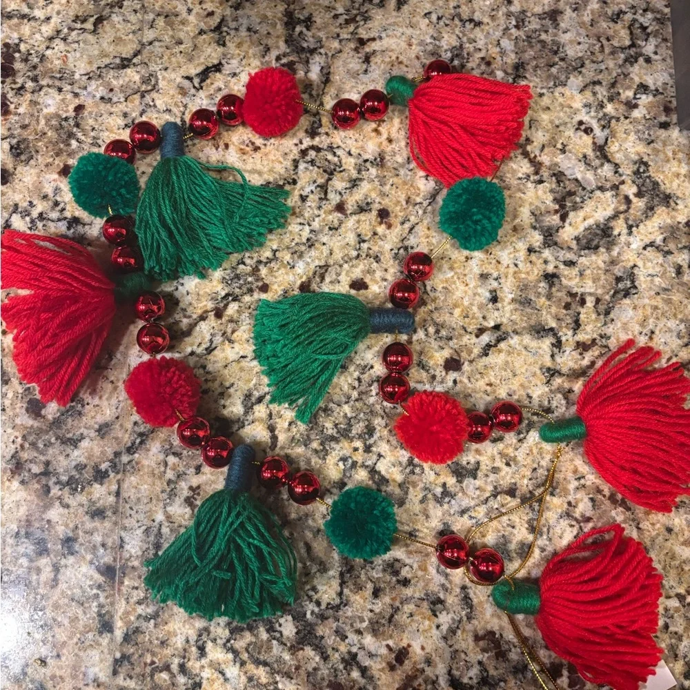 VINTAGE Red and Green Tassel Garland